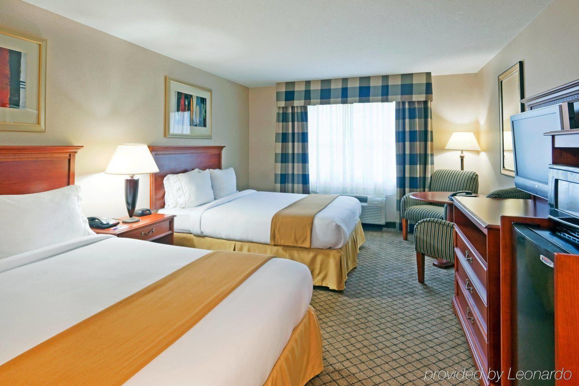 Holiday Inn Express Hotel & Suites Hampton South-Seabrook, An Ihg Hotel Ruang foto